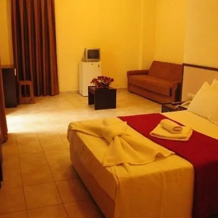 Astor Beach 3*